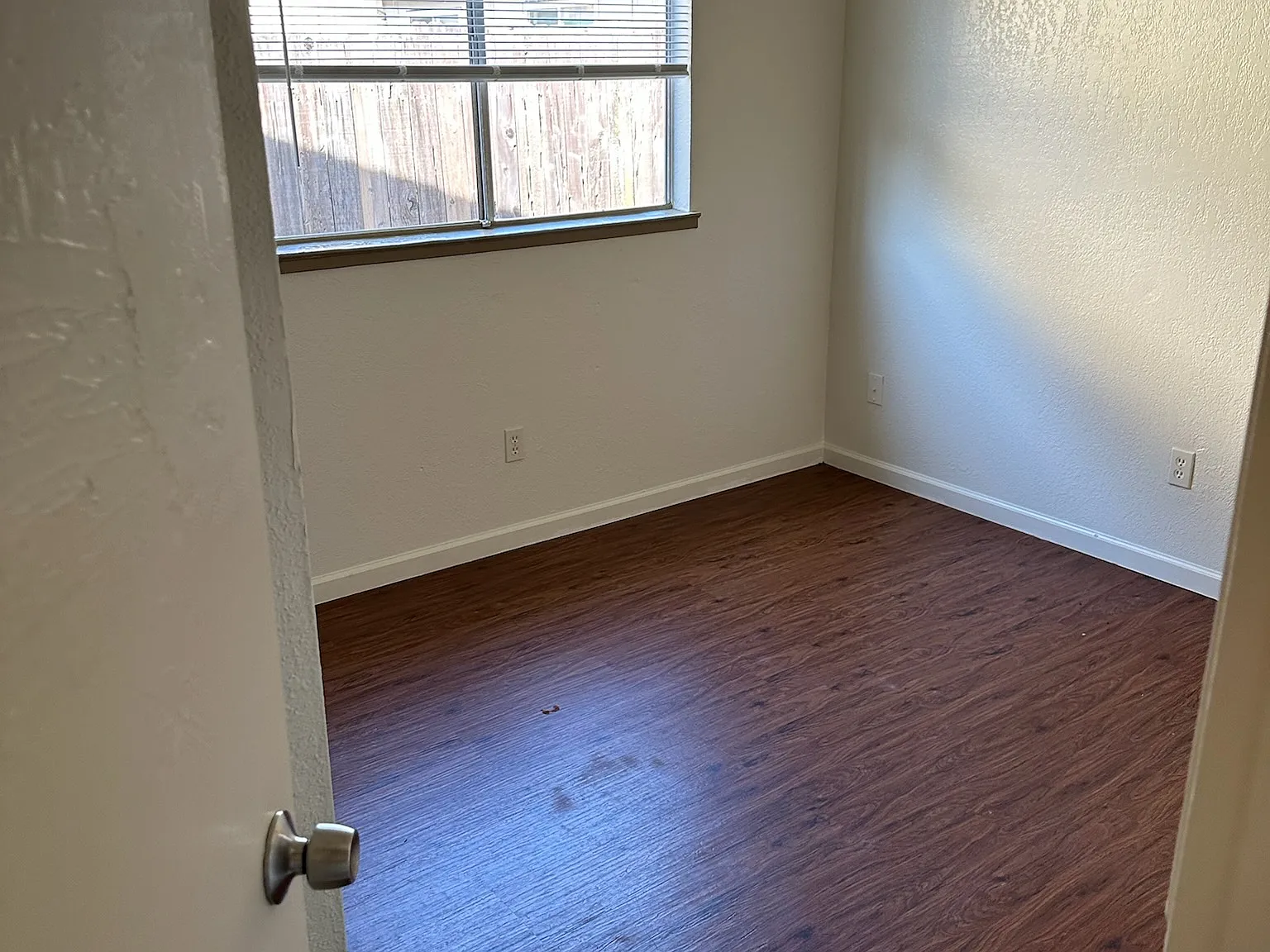 3 bed, 1825 sqft, $2,615 — Photo 3
