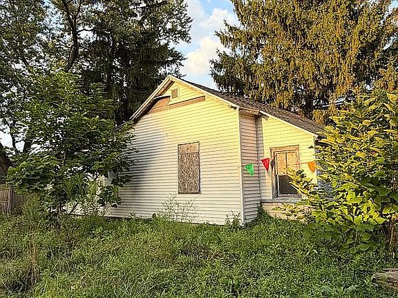 3rd image of 1506 W 11th St