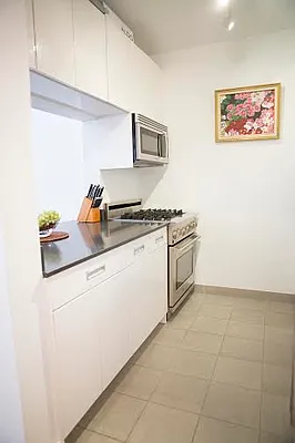 Rented by Winzone Realty Inc | media 5