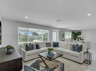 465 NW 11th St, Boca Raton, FL 33432