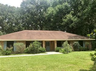 42691 Robinwood Dr, Hammond, LA 70403