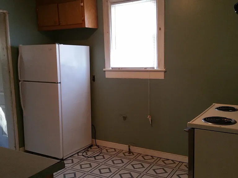 130 Leavenworth St — Photo 4