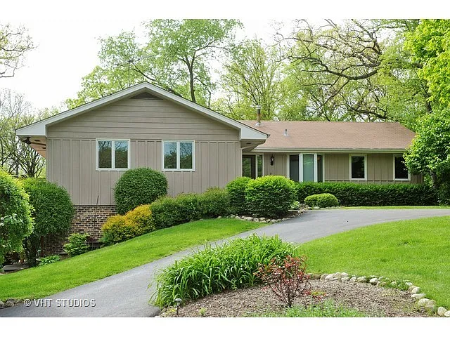 26140 N Greenbriar Ct photo 1