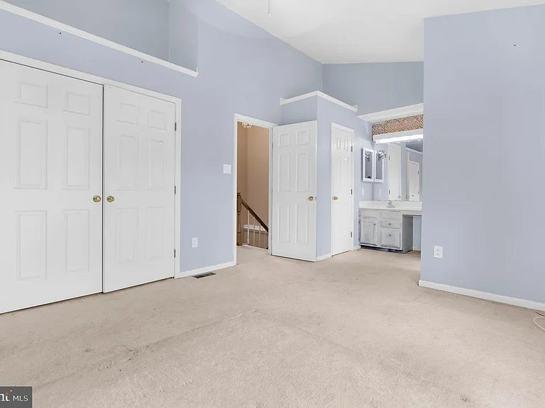 41 Queen Catherine Ct #A — Photo 24