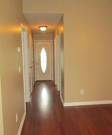 4th image of 106 Baybrook Cir