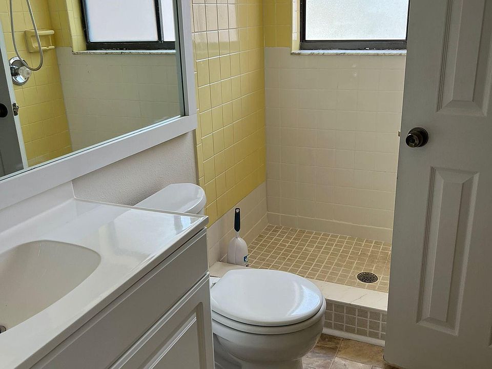 1st image of 1812 Garden Lake Dr