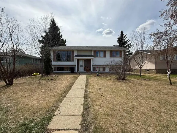 5311 N 50th Ave, Grimshaw, AB T0H 1W0