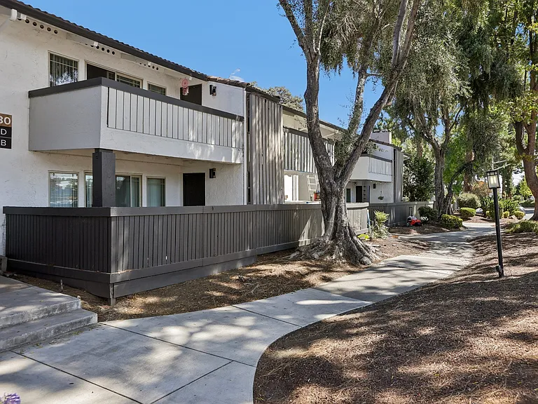 Summerwood Apartments — Photo 71