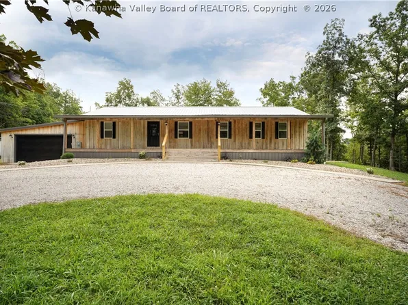 190 Long Branch Rd, Kenna, WV 25248