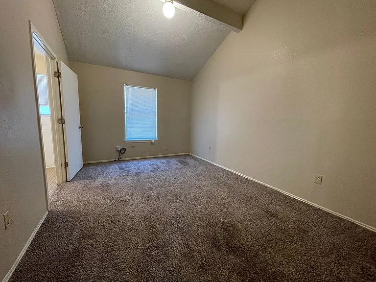 9514 Veronica St — Photo 10