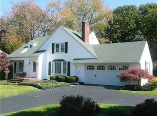 517 S Mercer Ave, Hermitage, PA
