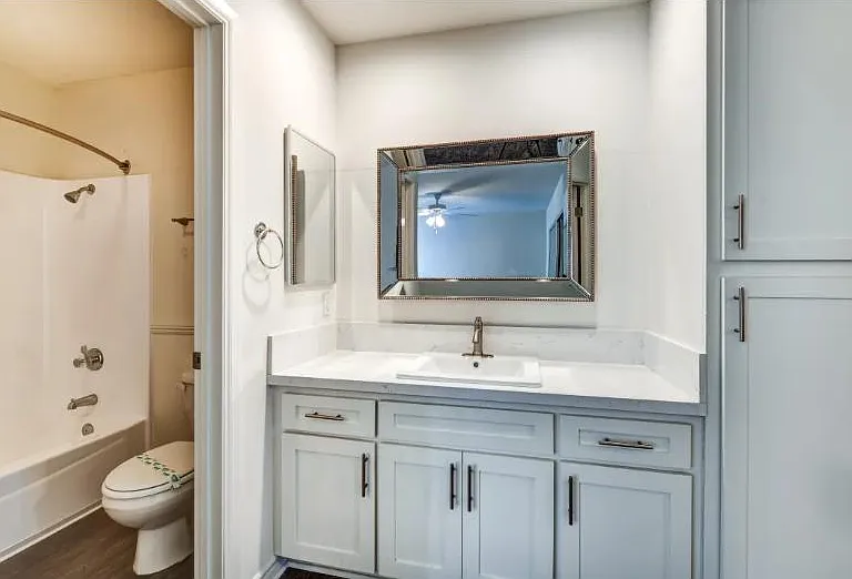 Westmont Apartment Homes — Photo 9