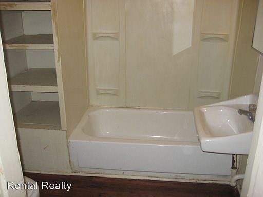 4th image of 1912 W Daisy Bates Dr APT 1