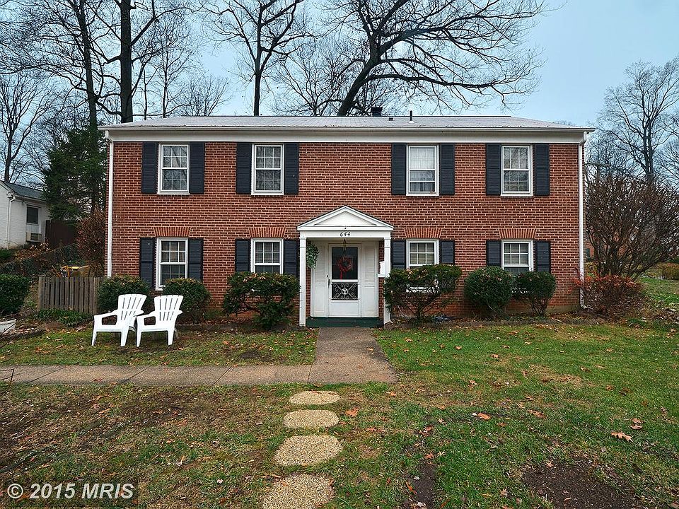 1st image of 644 Blossom Dr