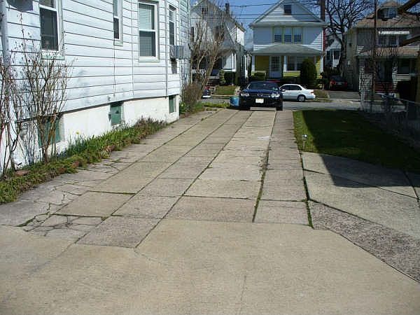 2nd image of 310 E 19th St