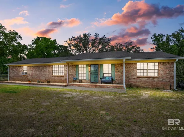 33167 Meadow Ln, Lillian, AL 36549