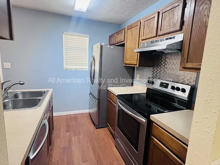 1815 Pointed Leaf Ln — Photo 4