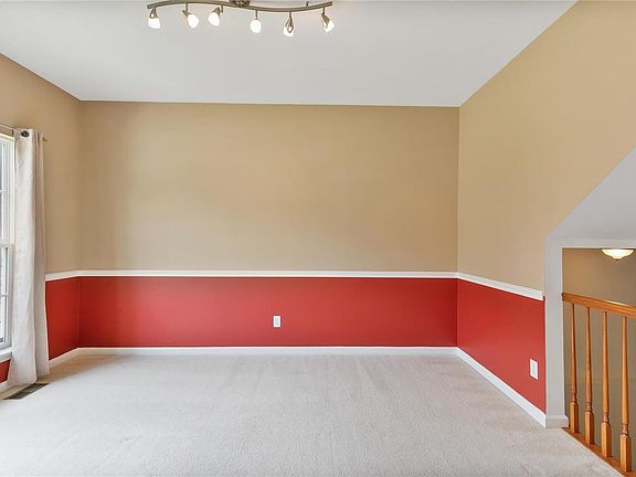 5th image of 819 Crescent Springs Ct