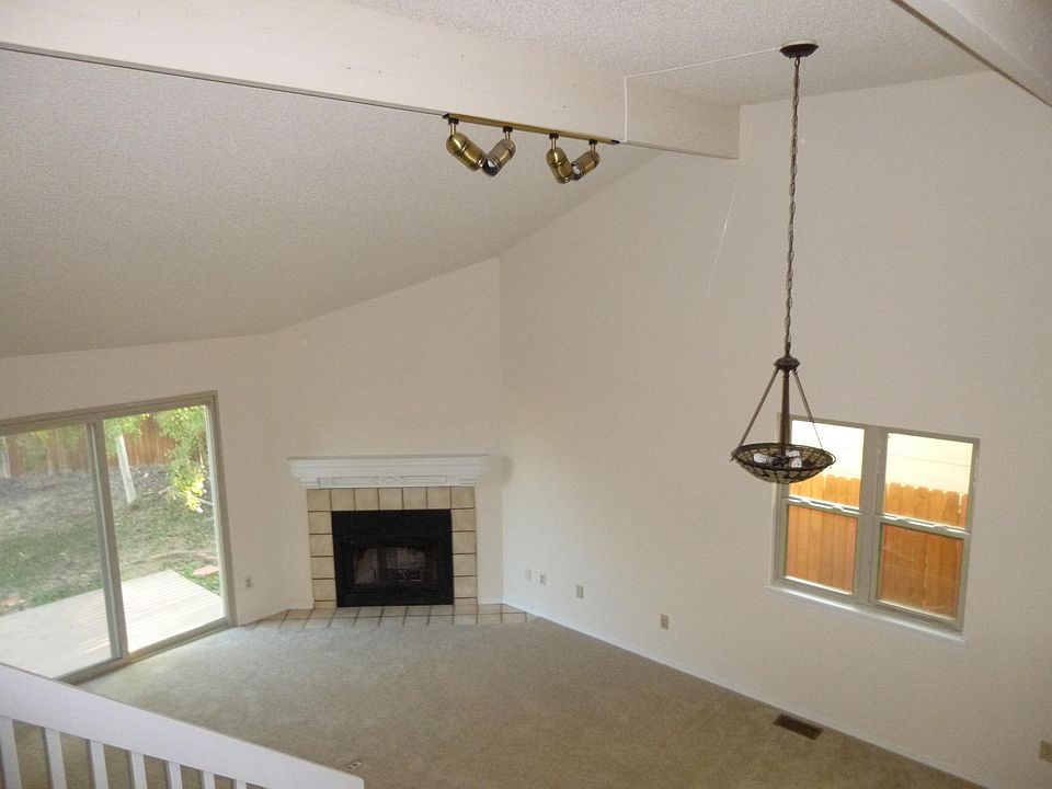 2nd image of 1911 Copper Creek Dr