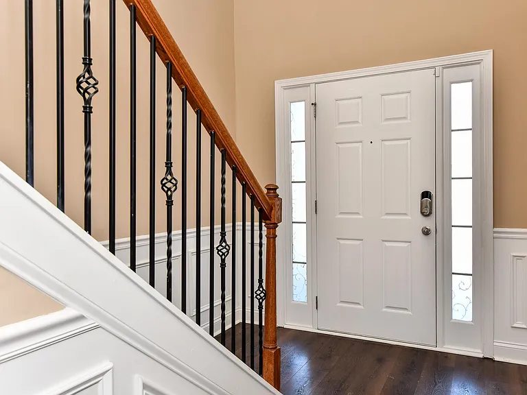 38 Ramapo Ct — Photo 6