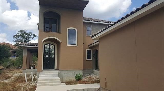1st image of 504 Heron Dr