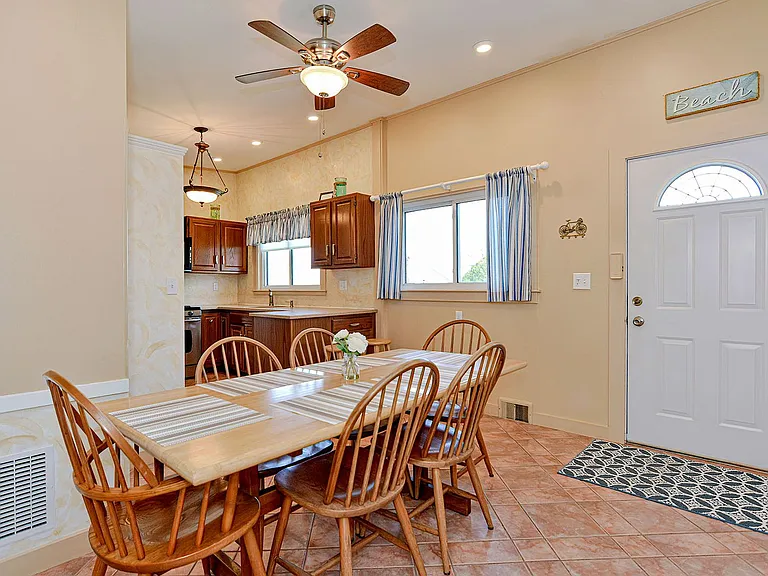 16 Warwick Rd — Photo 11