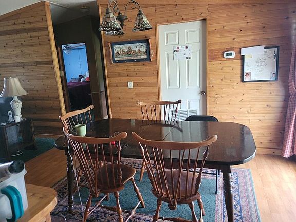 4th image of 152 Country Village Dr E