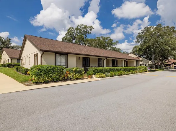 3581 Magnolia Ridge Cir #802B, Palm Harbor, FL 34684