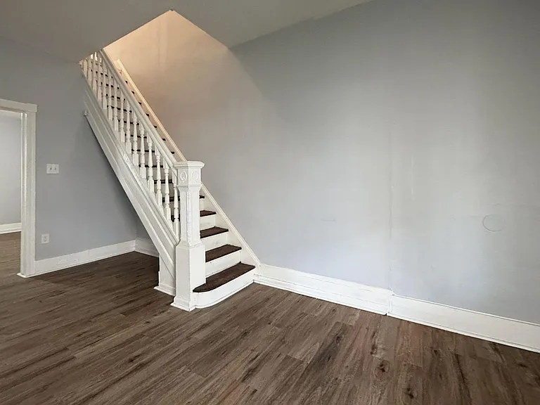 233 N Ramsey St — Photo 30