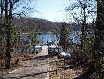 Pathway to Deeded Boat Slip