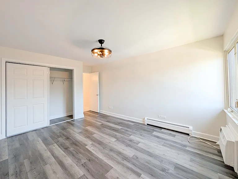483 N Larch Ave #204W — Photo 8