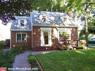 890 S 32nd St, Lincoln, NE 68510