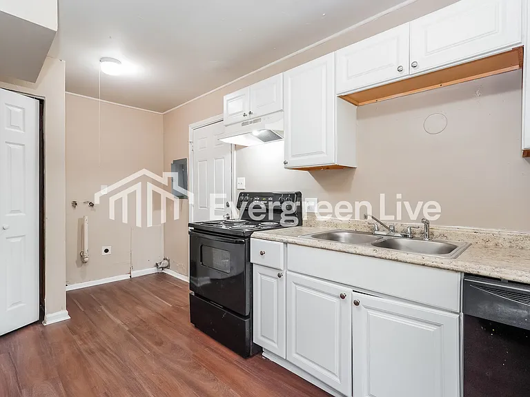 939 Colgate Rd — Photo 6