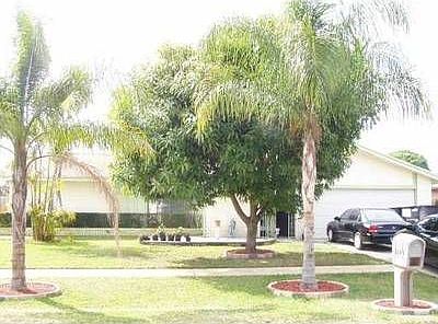 2nd image of 1293 Westchester Dr W