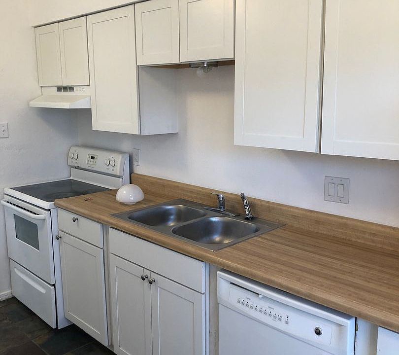 1st image of 1205 Chelwood Park Blvd NE #11064520