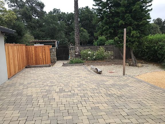 4th image of 572 S La Luna Ave