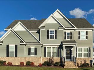 1901 James Overlook Dr, Chester, VA 23836