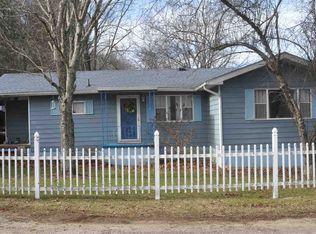 1127 Carty Dr, Catlettsburg, KY 41129