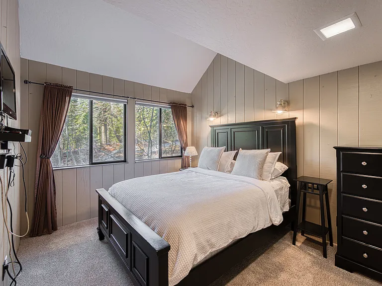 1875 John Scott Trl — Photo 17