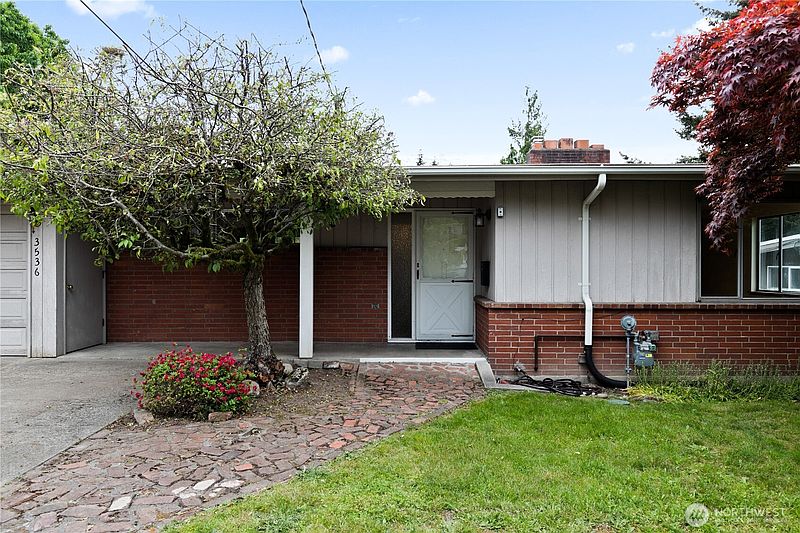 2nd image of 3536 NE 94th Street