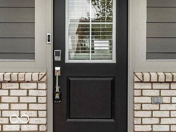 2nd image of 6219 Sycamore Dr