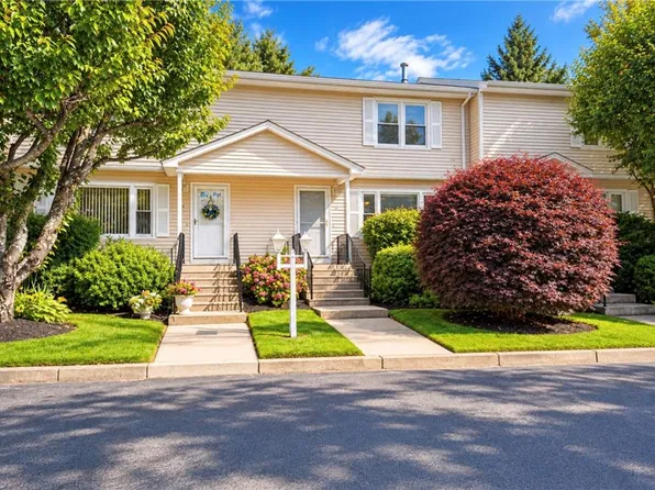 10 Bateman Ave APT C3, Cranston, RI 02920