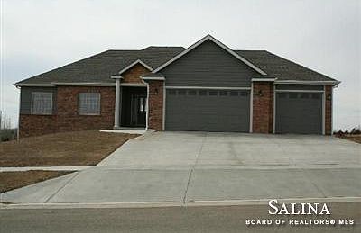 1st image of 2200 Brookfield Dr