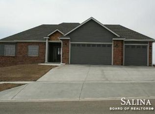 2200 Brookfield Dr, Salina, KS 67401