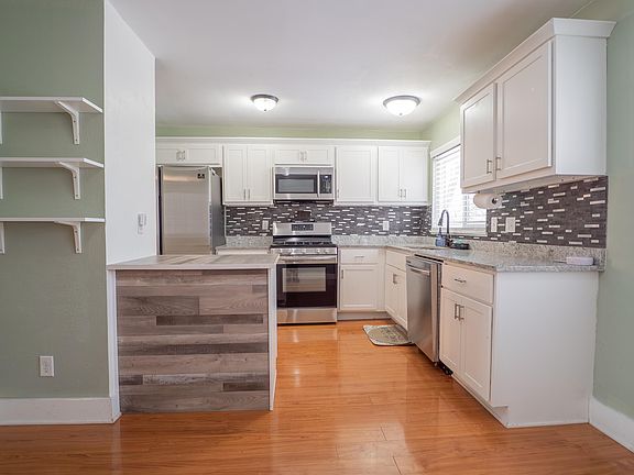 5th image of 1058 W 61st Ave
