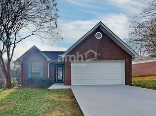 8401 Lesley Marie Ln, Knoxville, TN 37919