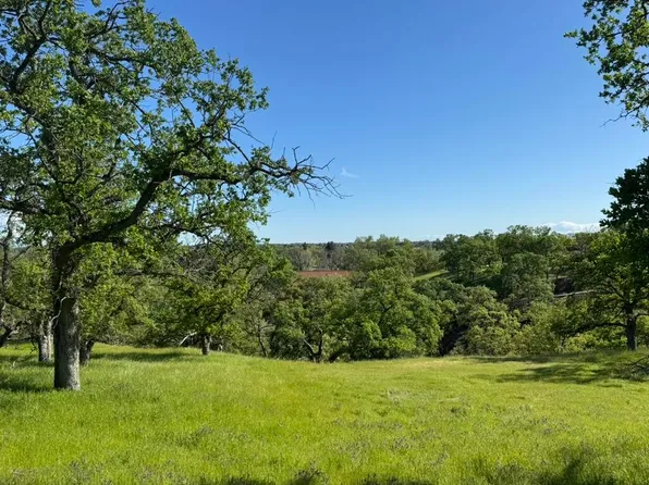 22545 Rio Robles Dr, Red Bluff, CA 96080