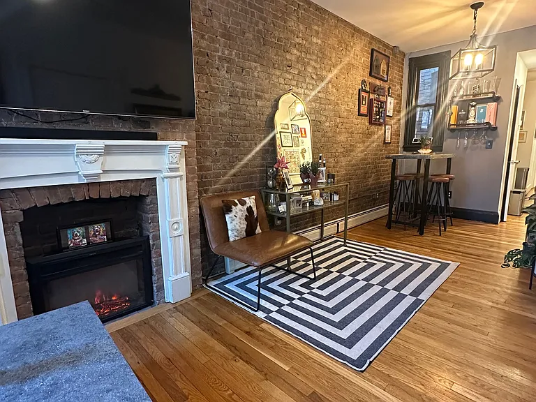 97 Bright St #1L — Photo 7