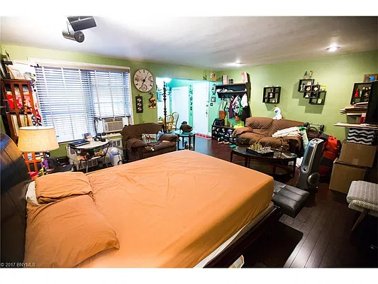 Sold by Keller Williams Realty Empire | media 17