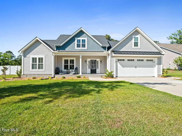 5359 Glennfield Circle SE, Southport, NC 28461